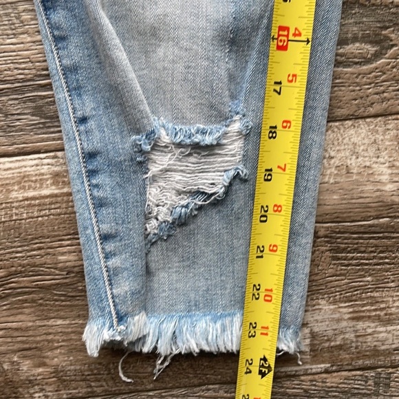 🌟A2 🌟Bermuda 🌟Jeans Los
Angeles California Shorts,
Regular Small, - Picture 12 of 12